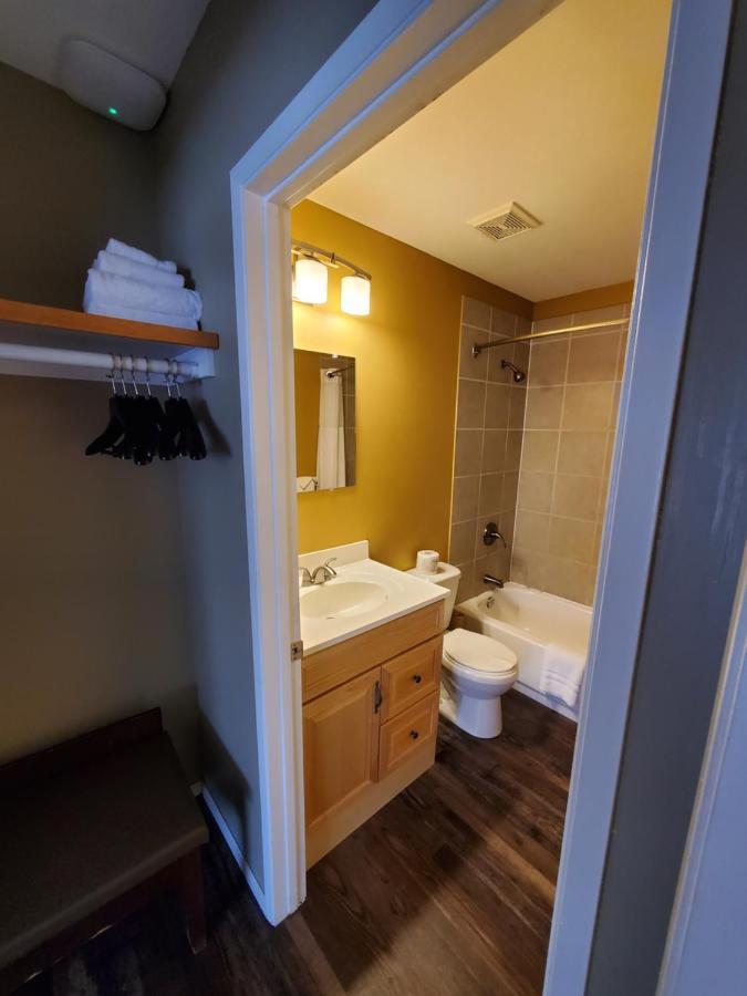 Alpine Inn & Suites Nelson Luaran gambar