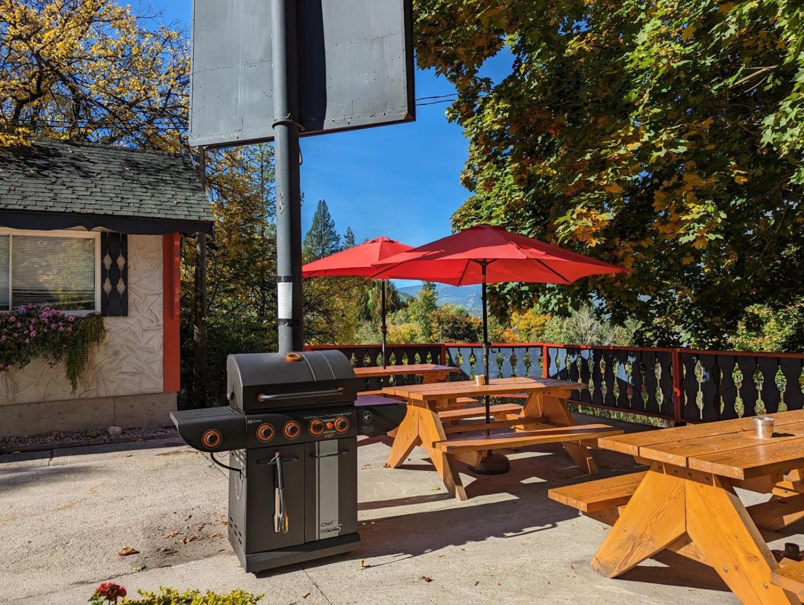 Alpine Inn & Suites Nelson Luaran gambar