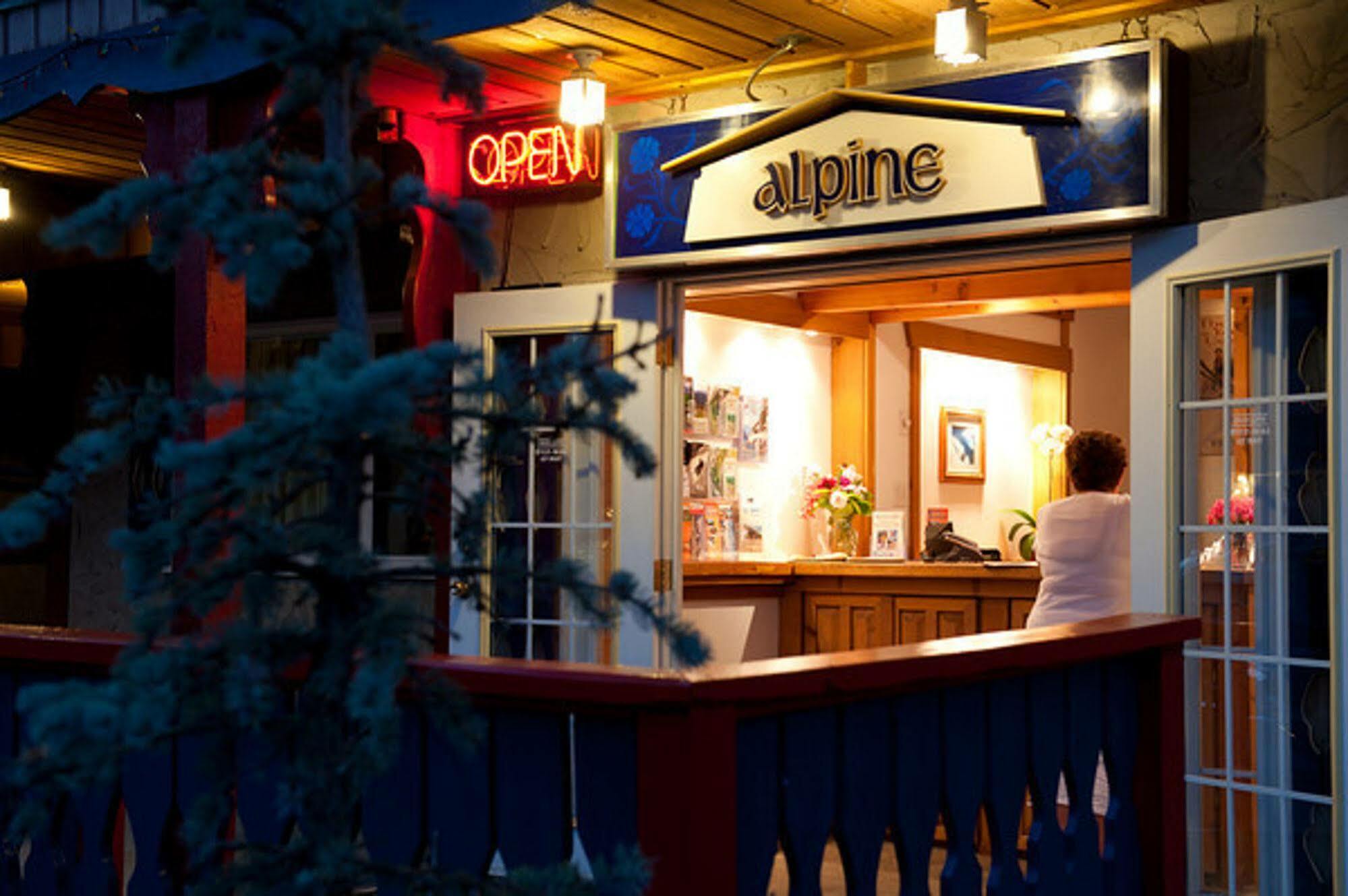 Alpine Inn & Suites Nelson Luaran gambar