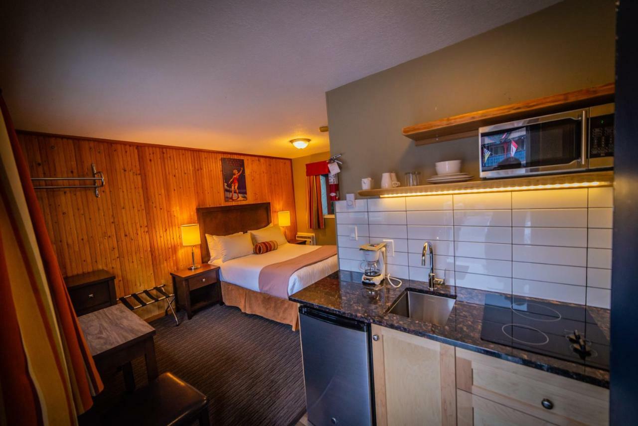 Alpine Inn & Suites Nelson Luaran gambar