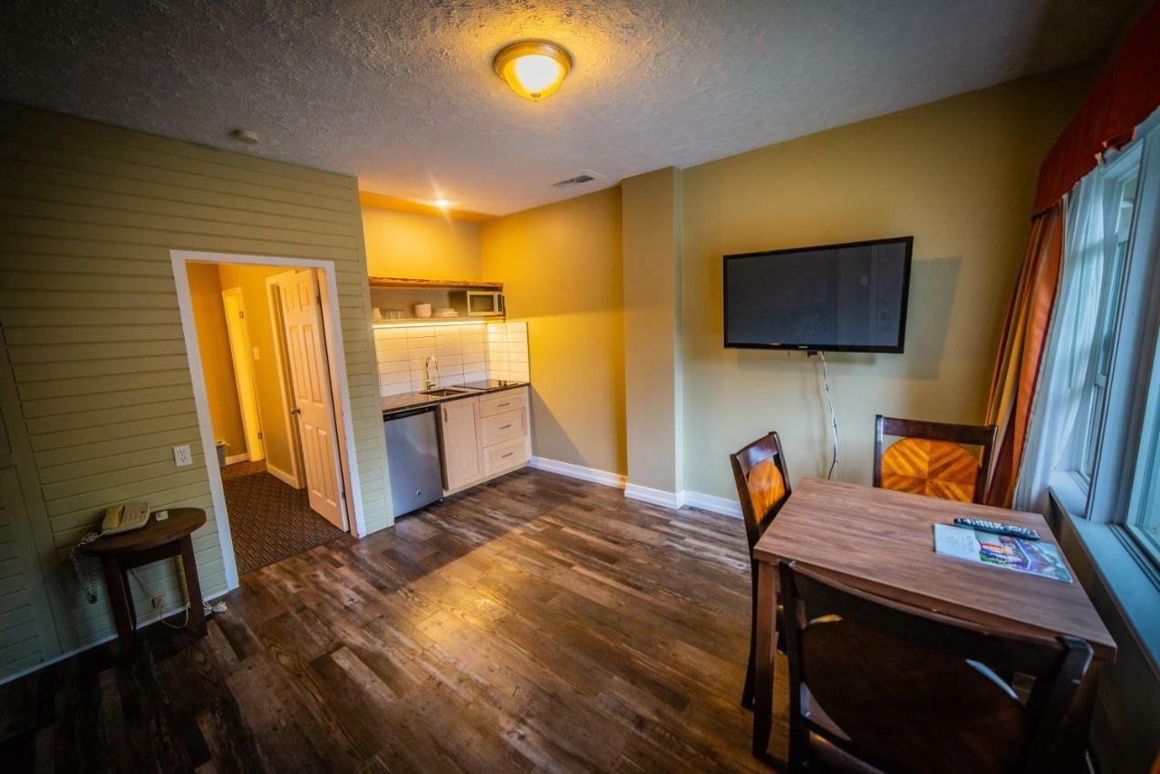 Alpine Inn & Suites Nelson Luaran gambar