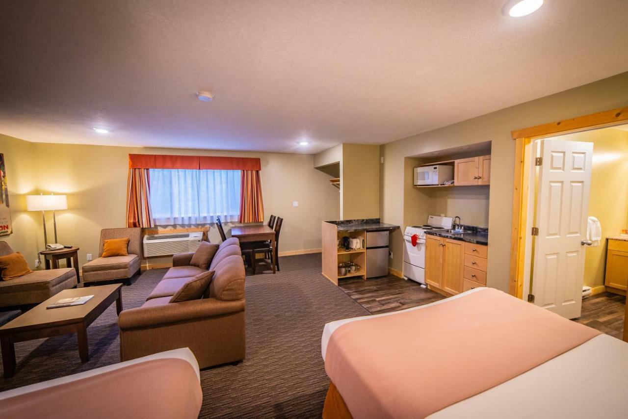 Alpine Inn & Suites Nelson Luaran gambar