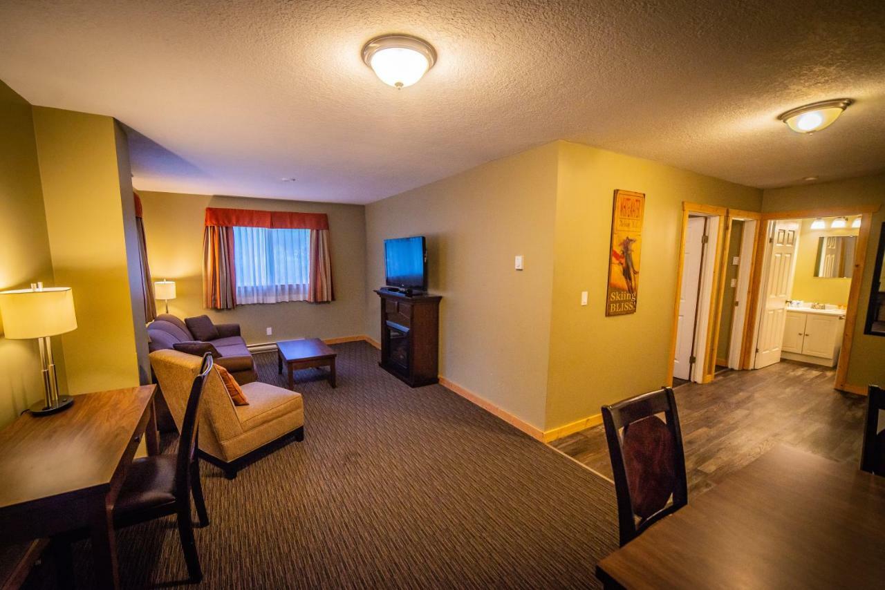 Alpine Inn & Suites Nelson Luaran gambar