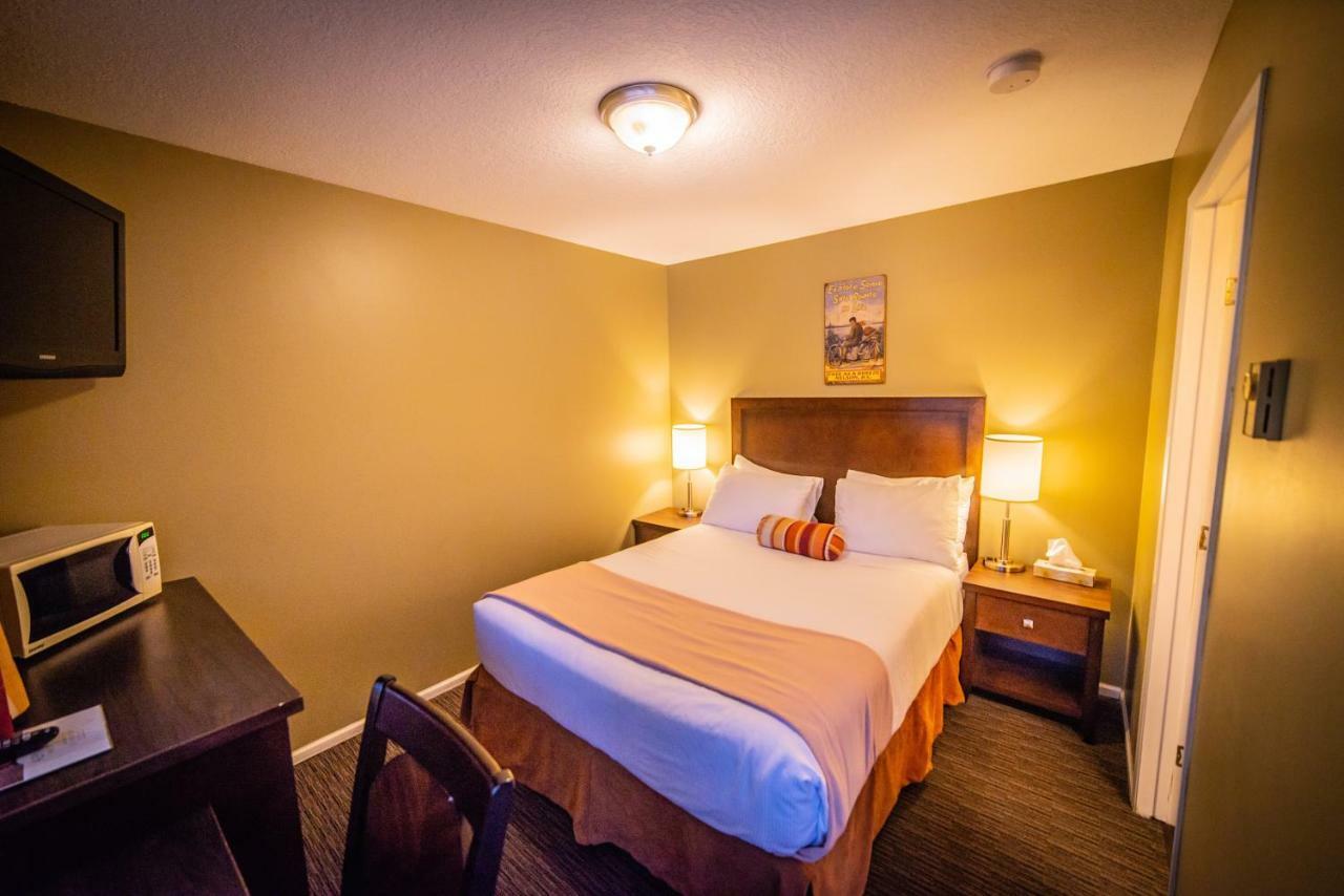 Alpine Inn & Suites Nelson Luaran gambar
